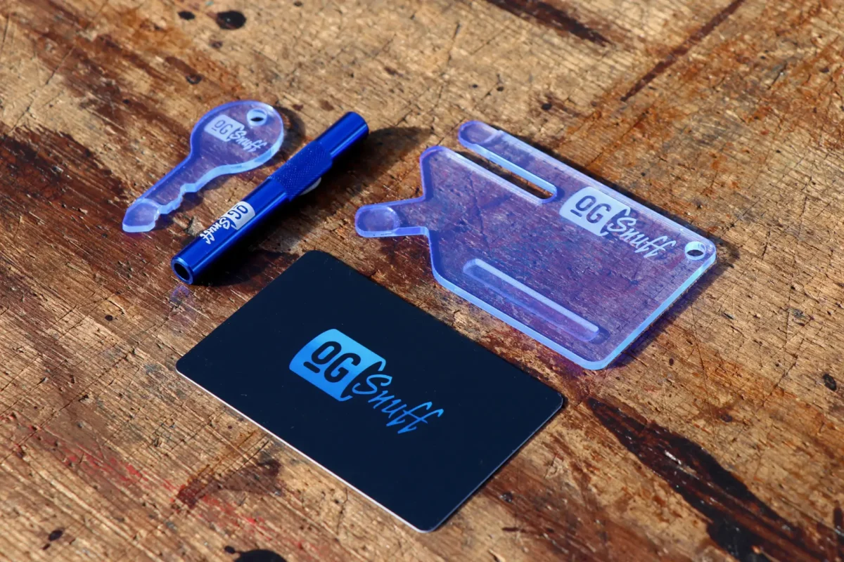 OGSnuff Neon Blue Snuff Kit - Multitool Snuff Card, Wallet Card, Sniffer Straw, UV Snuff Key